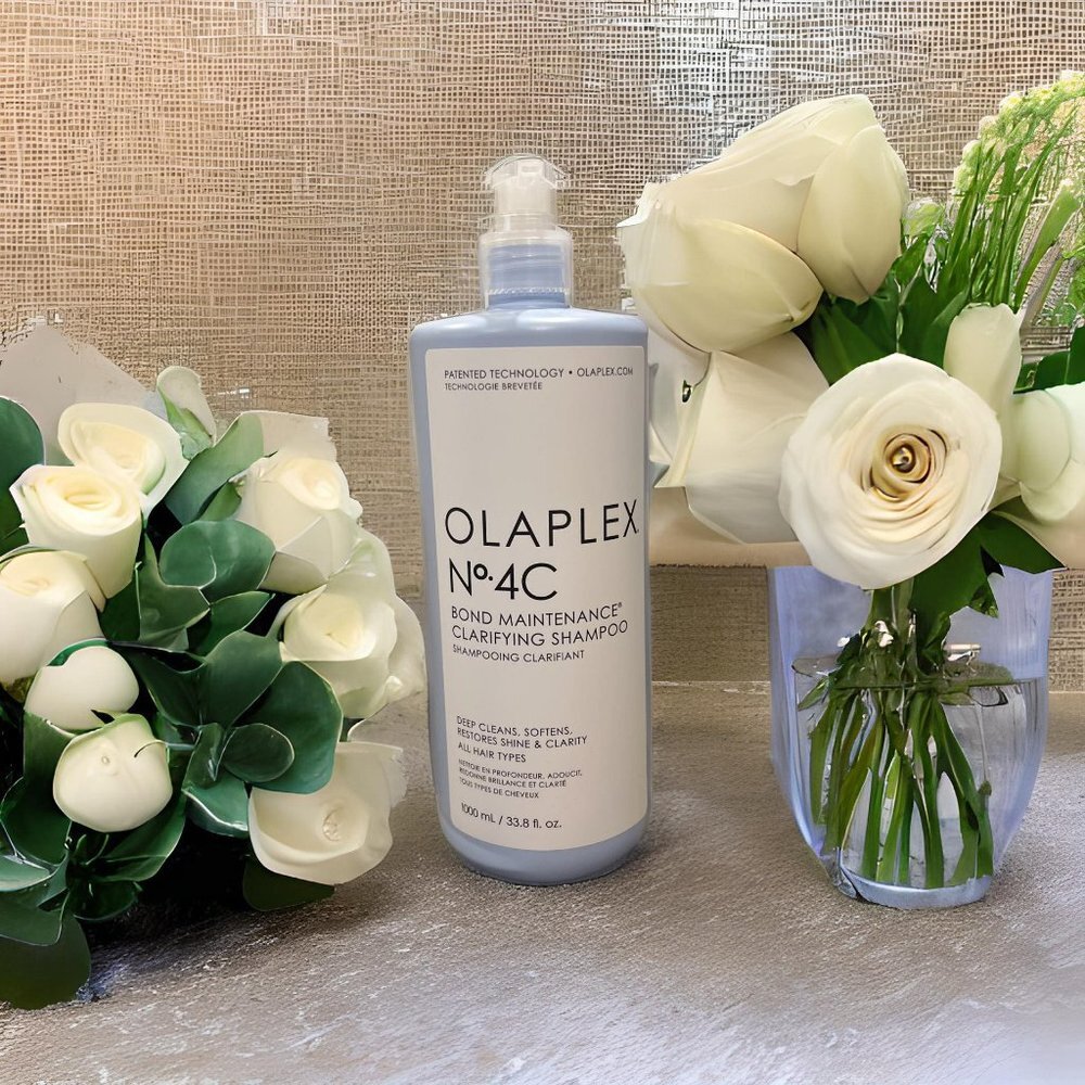 OLAPLEX NO. 4C Bond Maintenance Clarifying Shampoo 33.8 oz